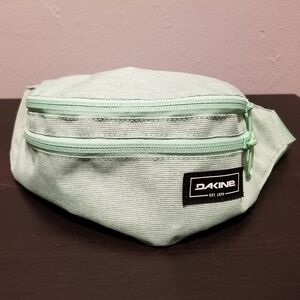 DAKINE MINT GREEN WAIST BAG FANNY PACK UNISEX BIKE HIKE TRAVEL SPRING BREAK SUN